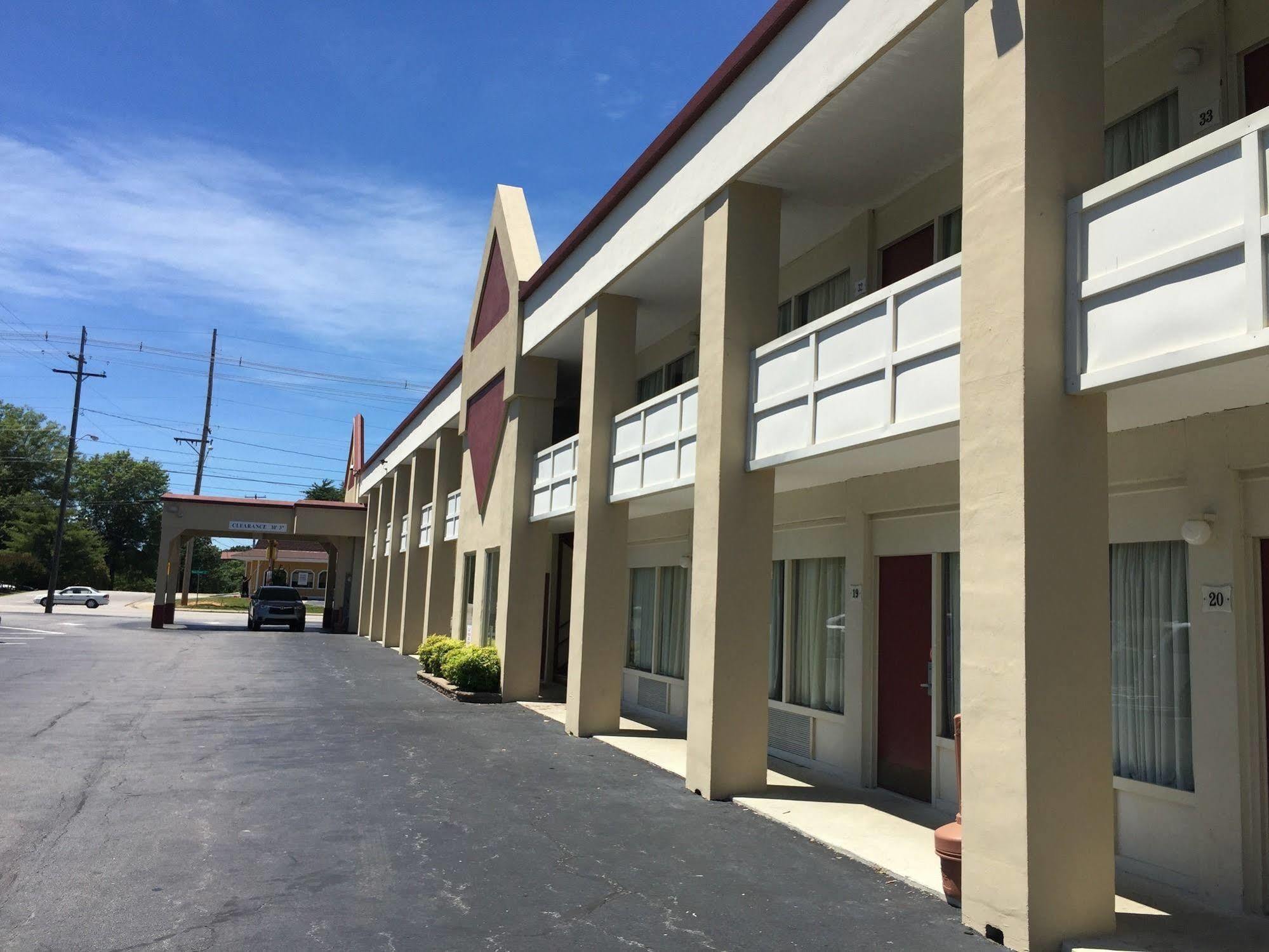 Astoria Hotel Danville North Exterior foto